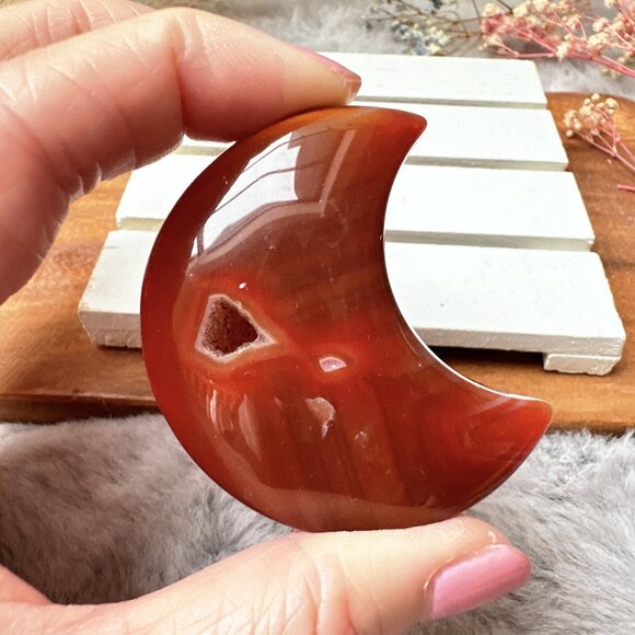 Gorgeous Small Carnelian Moon Carving - Picture 1 of 6